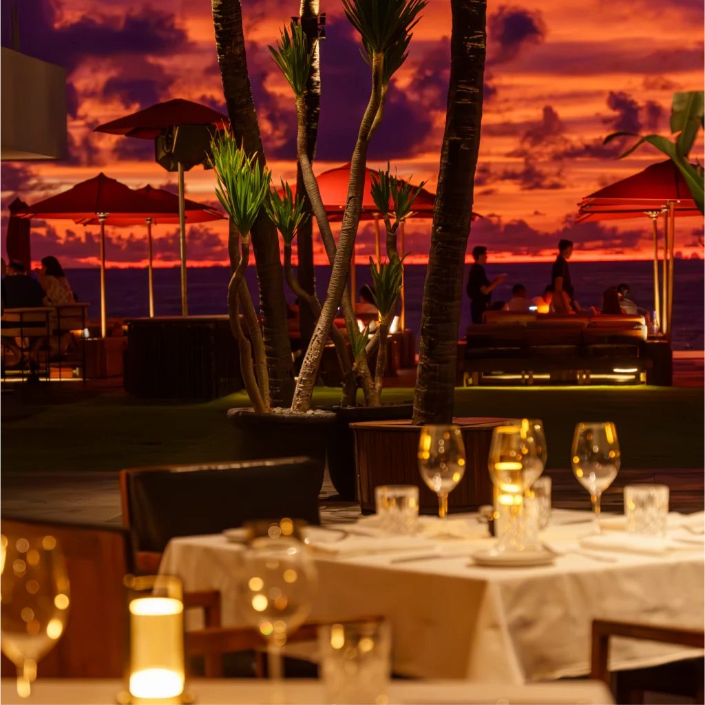 Ku De Ta outdoor dinner seating